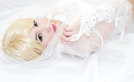 Hakicosmodel pornostar kostenlose bild