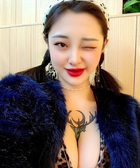 Seolhwa erwachsene exklusive bild