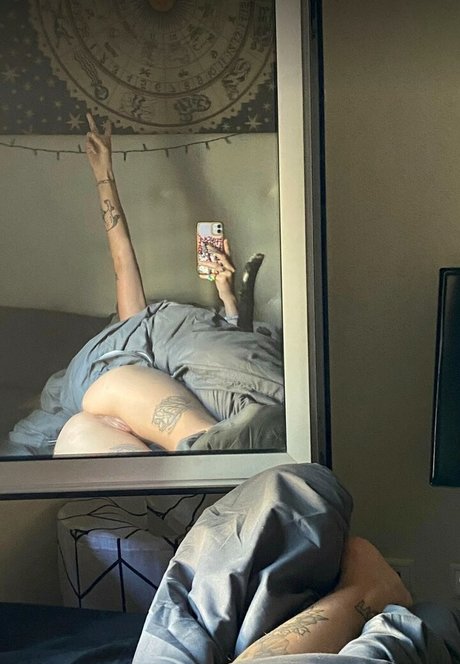 FoxyBebe420 top erotische galerie