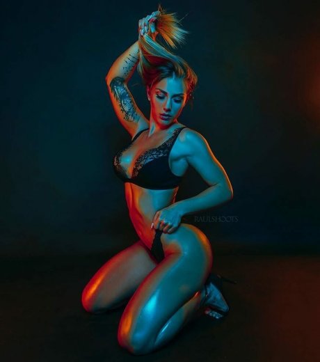 Marine S Mezz perfekte pornographische galerien