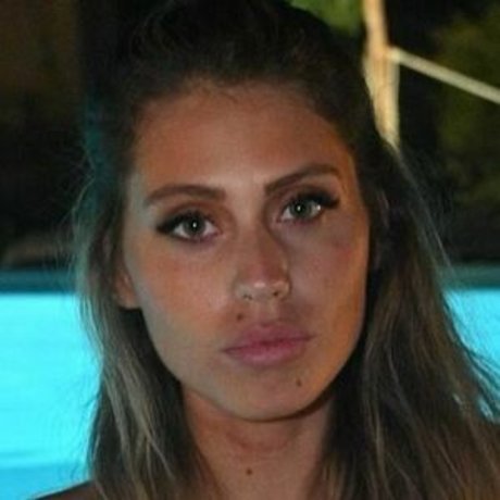 Raissamarques top nackte bild