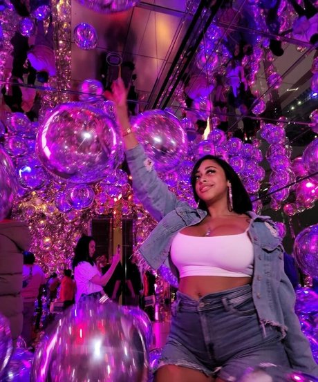 cristina celii freie nackte foto