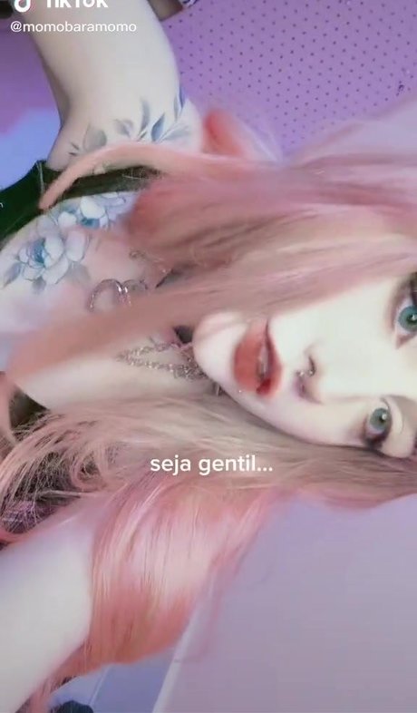 Momobaramomo model pornografische bilder