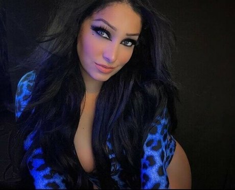 Mandy Leon hd nackten archiv