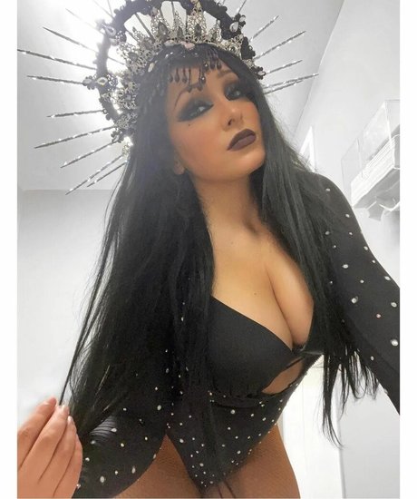 Mandy Leon hübsche erwachsene bild