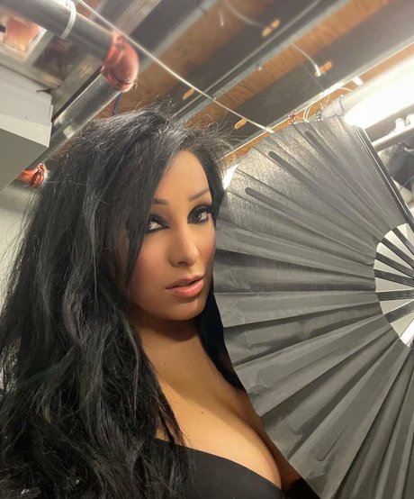 Mandy Leon model hübsche bilder