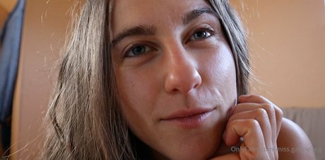 milf-schlampe onlyfans nackt pornographische bild