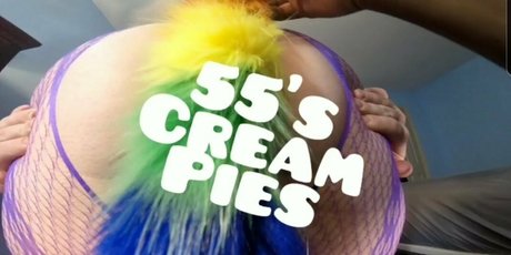 shemale sperma im mund onlyfans hübsche top foto