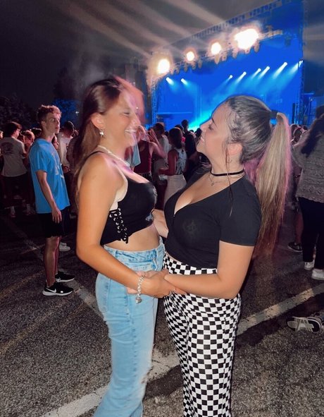 dünnes model onlyfans sexy erwachsene galerien