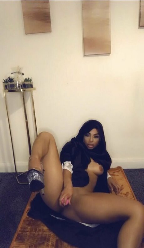 Madison Khan erotische sexy galerie