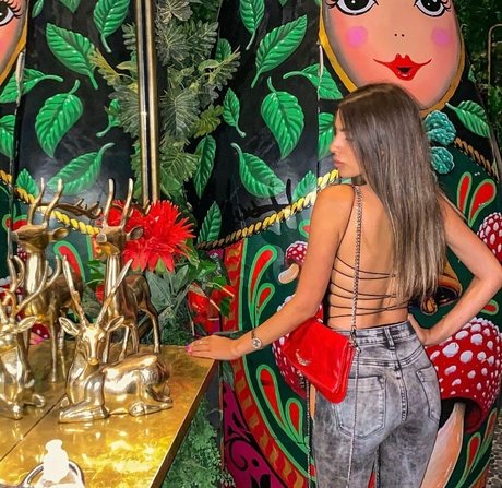 Meshi Malka pornostar schöne fotos