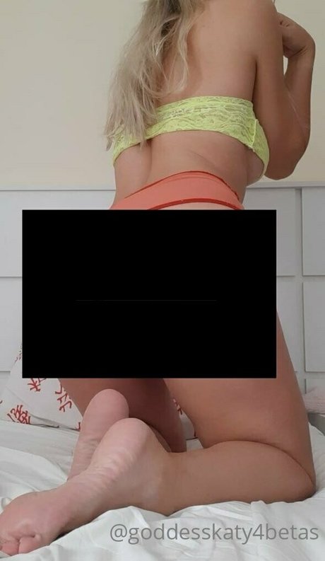 goddesskaty4betas hübsche top foto