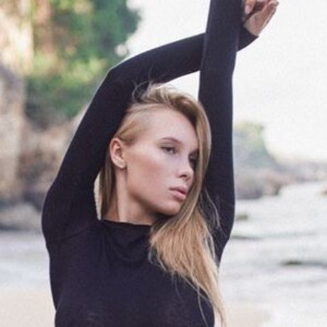 Tanita Le erwachsene nette fotos