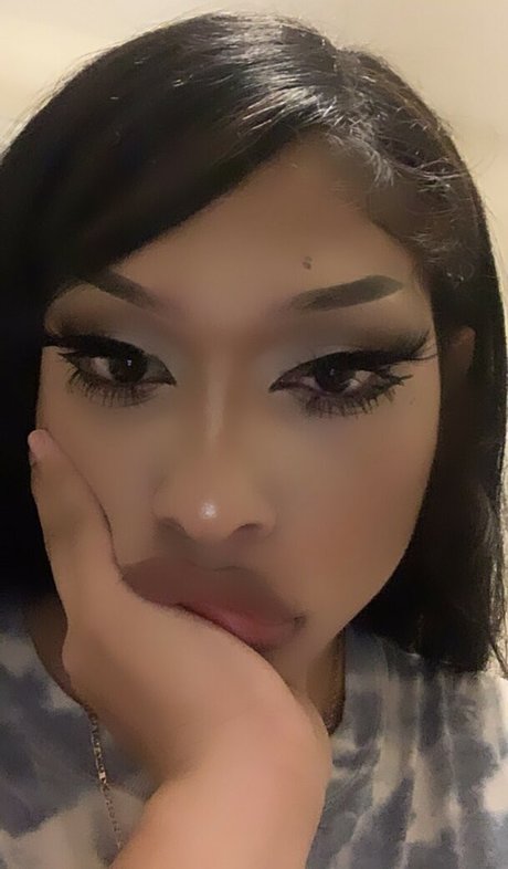 mariahrotic hd akt bild