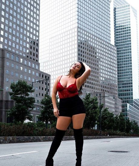 Tia Provost sex pornostar galerie