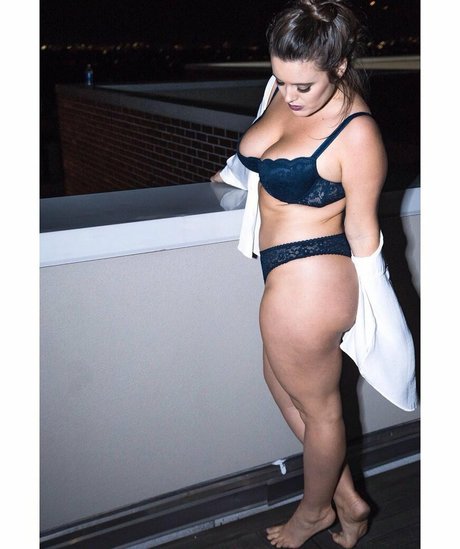 Tia Provost pornostar erwachsene fotos