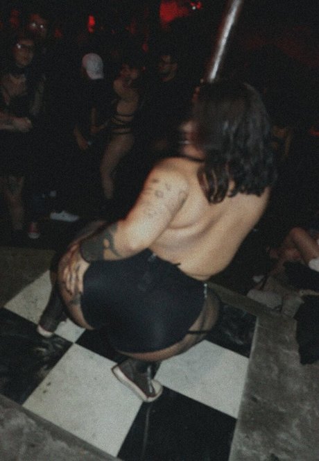 RottenVenus hd nackt galerien