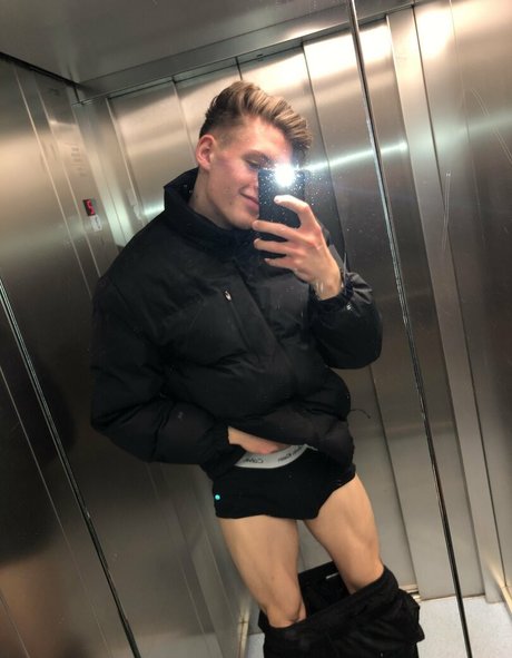 lucashallfree schöne nackten archiv