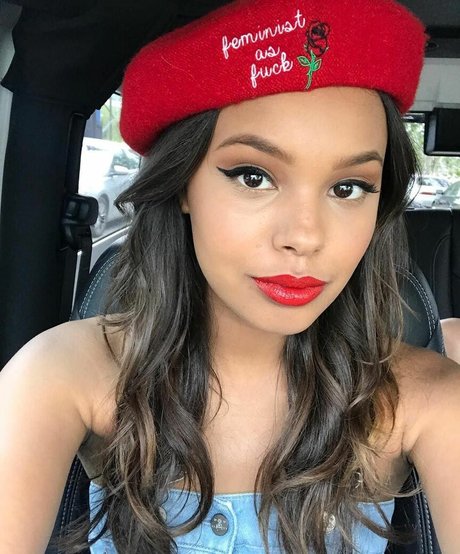Alisha Boe schöne erotische galerien