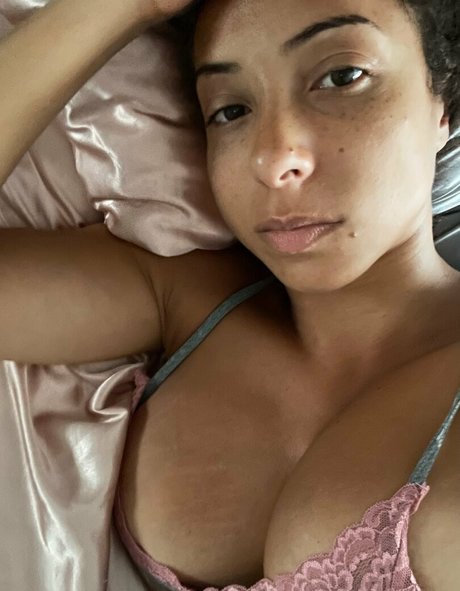 asiatisch-amerikanische onlyfans kostenlose heiße fotos