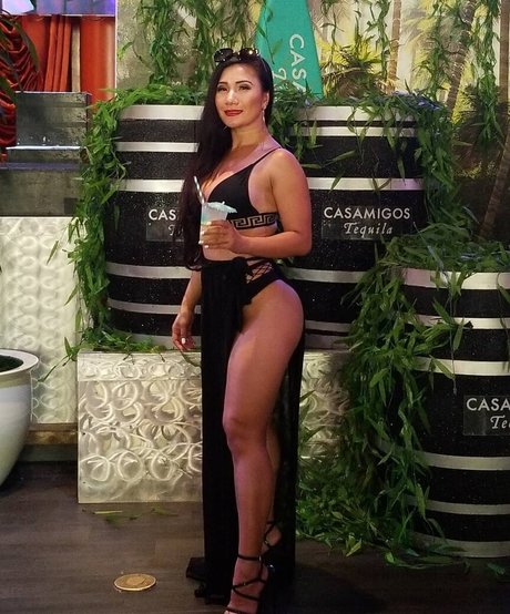 Tina Kham beste nackt galerien