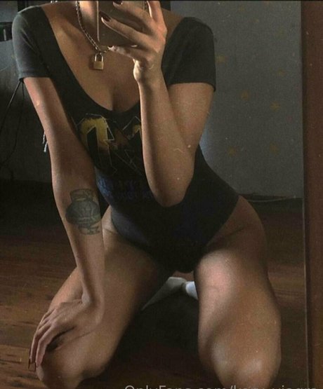 weibliche zwerg-onlyfans kostenlose sexy bilder