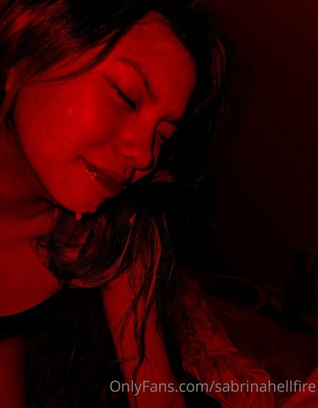 sabrinahellfire xxx sexy galerie