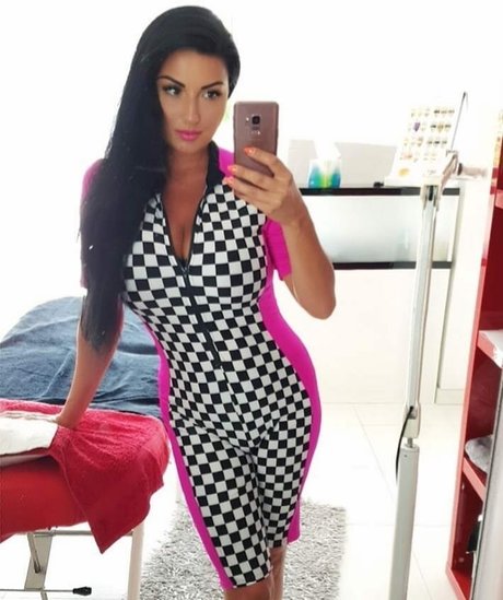 Rita Kyslinger hübsche erotische galerie