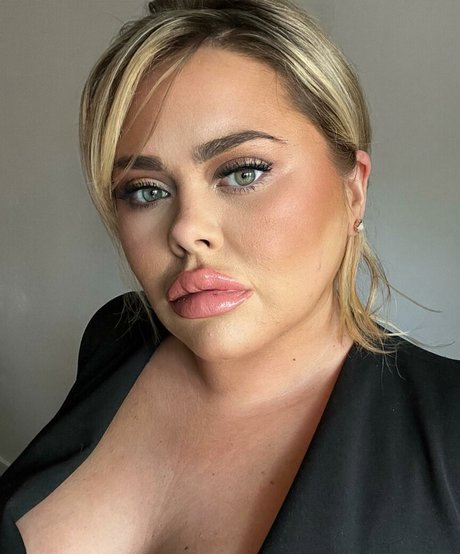 Susannah Elizabeth model hübsche galerien