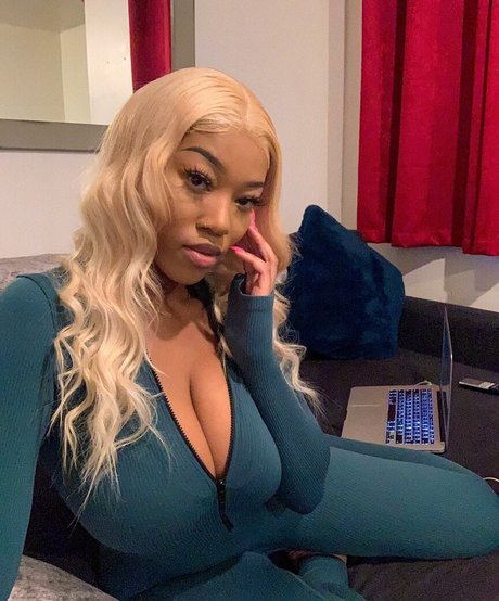 wunderschöne onlyfans perfekte nackte archiv