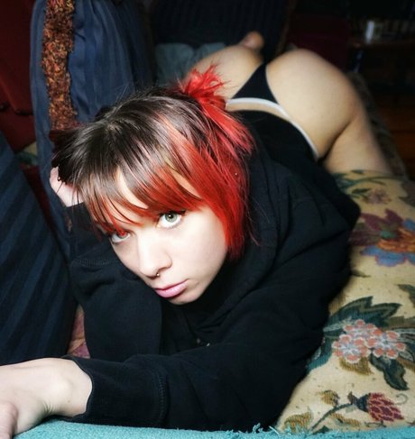 Ari cakes nackt kunst archiv