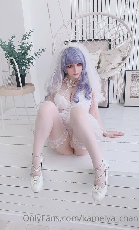 Kamelya chan heiße perfekte bild