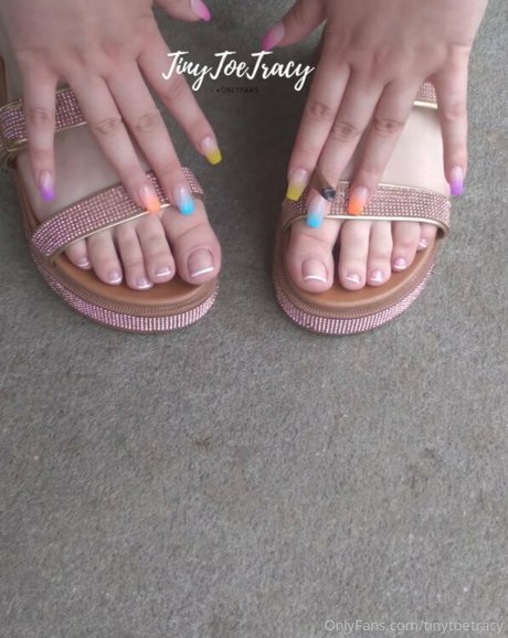 tinytoetracy porno kunst bilder