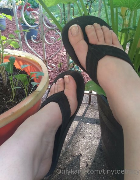 tinytoetracy nackt heiße foto