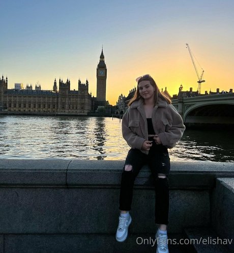 elkvjones kunst nacktheit galerie