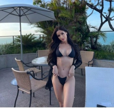 asiatische männliche onlyfans exklusive schöne bilder