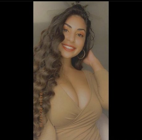 asiatische falsche titten onlyfans freie schöne galerien