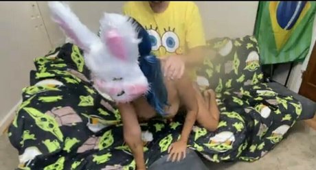 schlanke milf-onlyfans erotische pornografische galerie