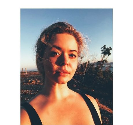 Sasha Pieterse nacktheit porno bild