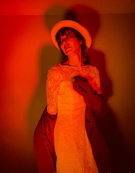 poly annie nacktheit sex galerie