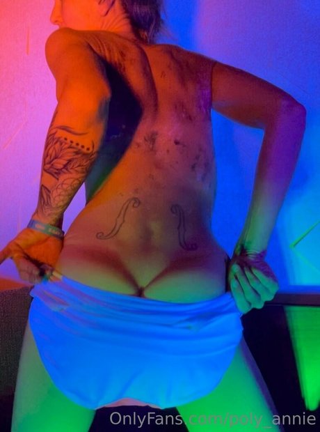 poly annie nacktheit pornographische galerie