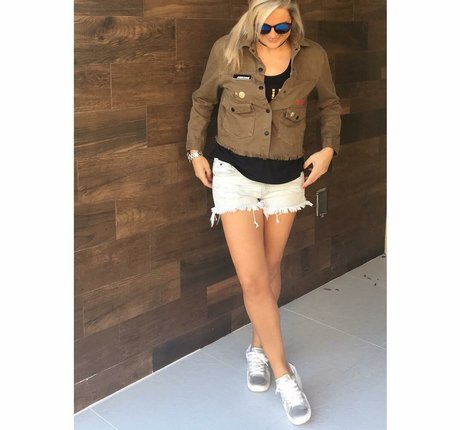 Katy Hill model beste foto