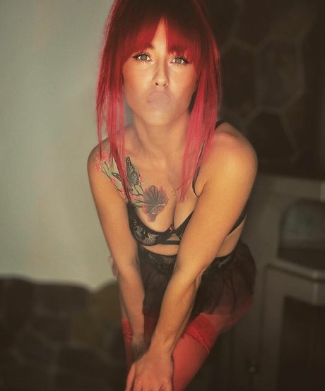 Ruby Flox erwachsene nette bild