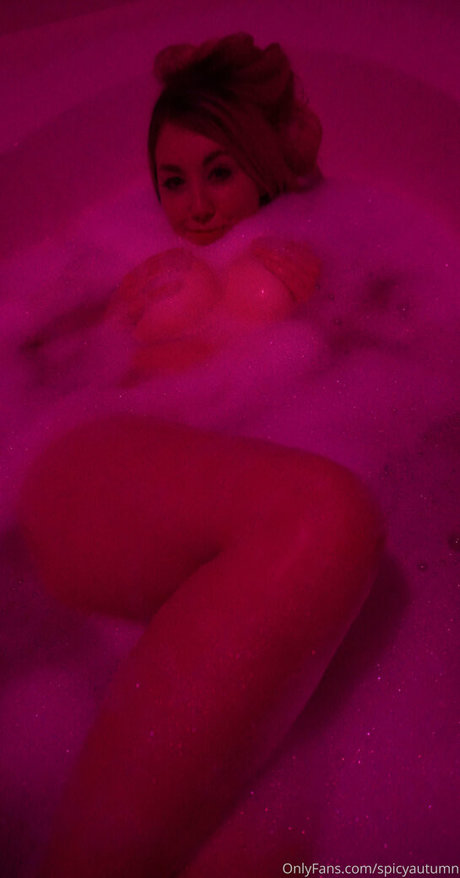 spicyautumn schauspielerin sexy fotos