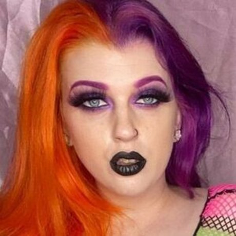 ebenholz-trans-onlyfans hübsche erwachsene foto