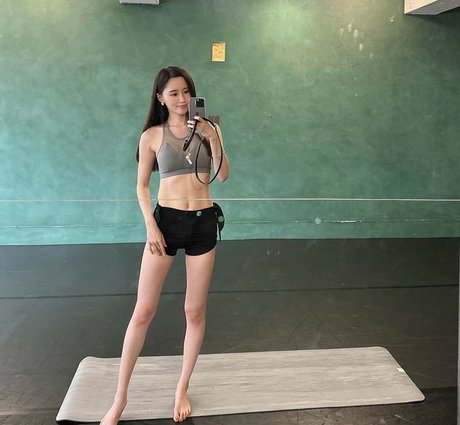 Vanessa Only4567 hübsche schöne bild