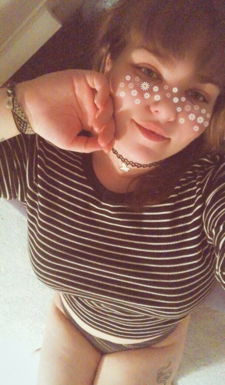 riesige shemale-onlyfans exklusive kunst galerie