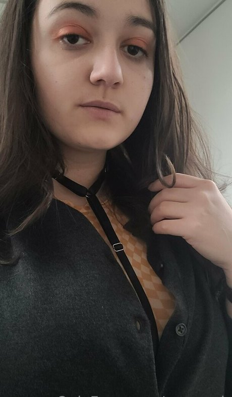 momegh sexy exklusive bild