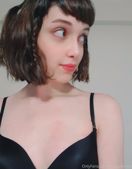 oyku pembe top nackt fotos