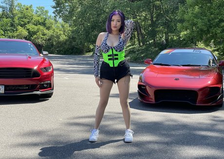 kaliauniverse sexy akt bild